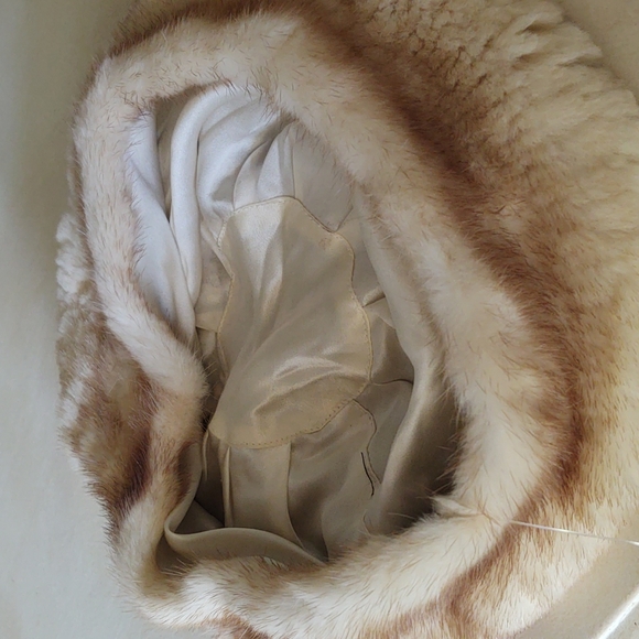 Saks Fifth Avenue Semi-Sheared Mink Beret - Picture 2 of 6